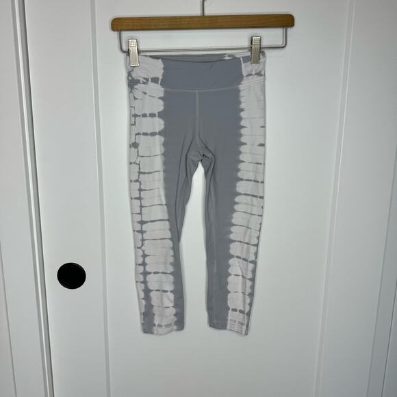 Athleta Girl Grey Tie Dye Crop Athletic Leggings Size Small 7 - Picture 1 of 7